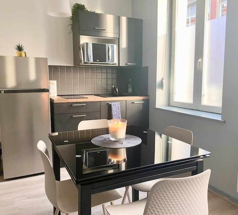 Van Gold - Appartement - Centre Ville Calais Eksteriør billede