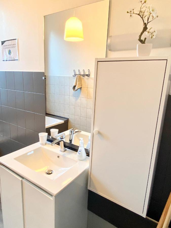 Van Gold - Appartement - Centre Ville Calais Eksteriør billede