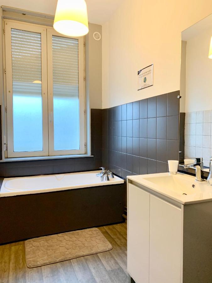 Van Gold - Appartement - Centre Ville Calais Eksteriør billede